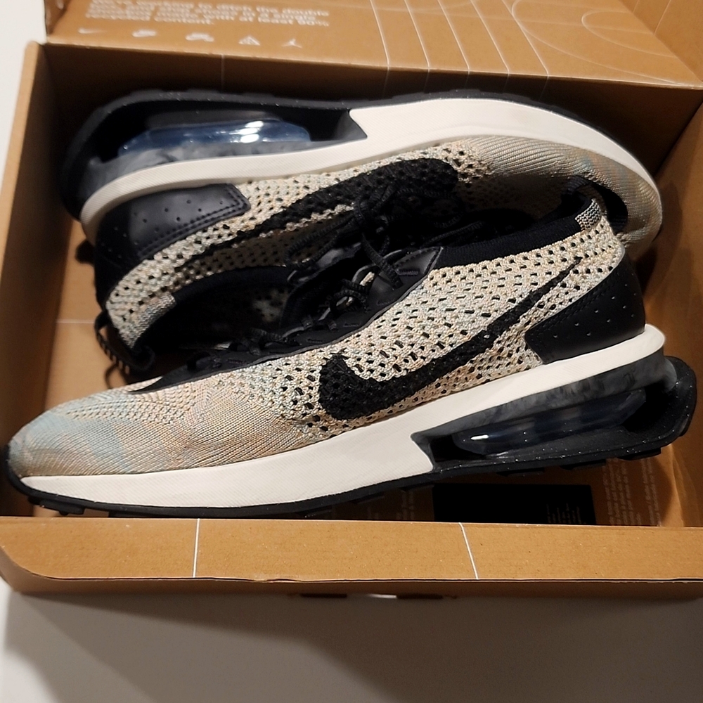 Flynit Racer Nike
